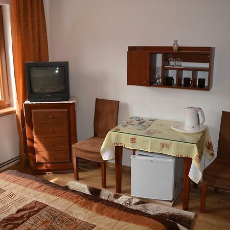 Pokoje Goscinne Bartek Iwonicz-Zdrój Exterior foto