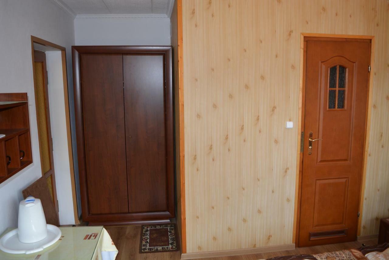 Pokoje Goscinne Bartek Iwonicz-Zdrój Exterior foto